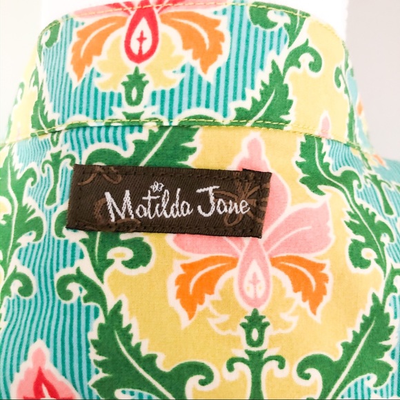 MJ 3/4 length sleeve button up, cinch tunic top - Picture 3 of 4